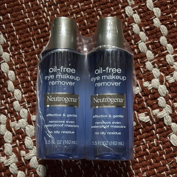 Neutrogena Oil-Free Eye Makeup Remover - Blue - Picture 1 of 1